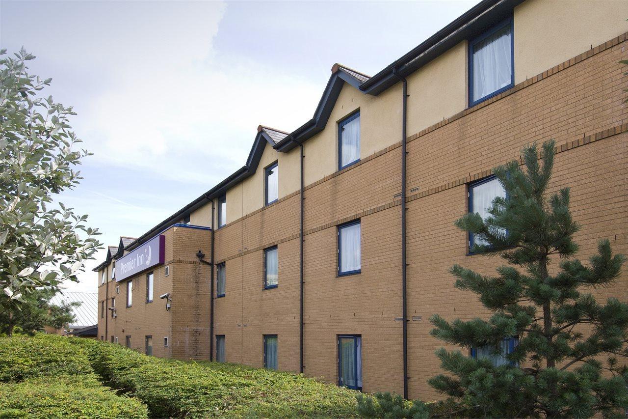 Premier Inn Bristol Filton Экстерьер фото